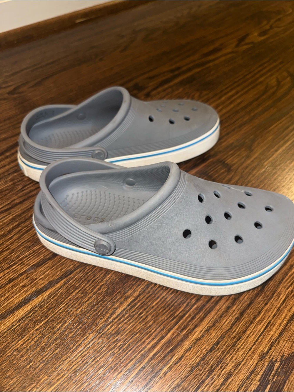 CROCS Classic Clog in Light Gray with White & Blue Trim